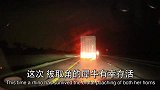 《杀害买卖》：犀牛生命力十分顽强救助者全力救助无角犀牛