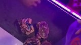 抓娃娃机抓螃蟹，一次性抓了好几只，回家吃到爽。