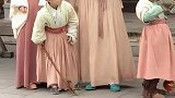 小孩拍戏的工资比大人高多了