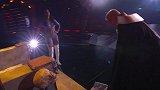 AEW正式宣战WWE！副总裁科迪·罗兹铁锤砸毁HHH王座