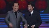 郭冬临的坎坷经历儿时和父亲吃别人的剩饭，和母亲在煤堆里过夜