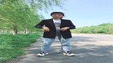 小姐姐扭得真带劲儿，很有意思，能火吗