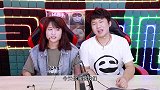 憋笑大挑战：一群小狗把母狗举着走，这妈妈当得不容易啊！
