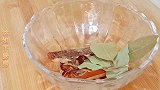 酱焖鸡爪真好吃，Q弹软烂香浓入味，越嚼越过瘾