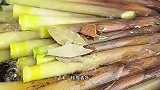 大厨教你手剥笋传统做法，香辣入味又多汁，真的太过瘾了