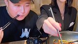 和男朋友兄弟吃饭，又逃一单