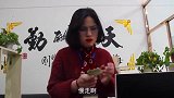 抠门老板让美女和小伙买中华，一个买香烟，一个买牙膏