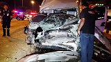 泰国一载客面包车与卡车相撞 8名中国游客受伤