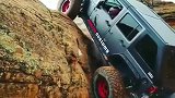 太生猛了！改装后的Jeep牧马人，岩壁攀爬小意思！