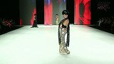 来自国外的时尚走秀，新潮独特，魅力无穷！