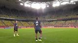 人类停球精华！西班牙训练众将秀高难度停球 拉莫斯动作太骚气