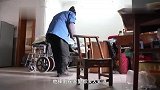 “00后”外卖小哥义务给独居老人送餐