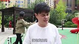 当劫匪遇到彪悍美女,这下劫匪倒霉了,看完笑的直扶墙