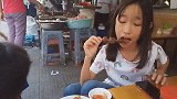 在柬埔寨金边吃美味的小吃