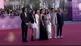 网友评论惹怒金星，金星怒怼网友，网友们却纷纷为金星点赞