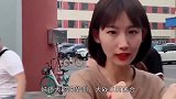 小伙和同伴围攻美女，最后却变成被人围攻，这个也惨了吧