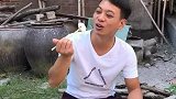哎妈呀，吃个水饺跑出一条蛇，吓死我了
