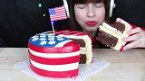小姐姐独享一整个星条旗翻糖蛋糕，造型也太美了吧