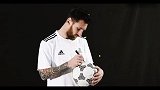 足球-17年-梅西签名+拍视频欢迎鹿晗加入阿迪达斯大家庭-专题
