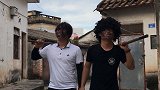 黑不溜秋的潇洒哥