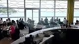 聚会上，同学们个个炫富侮辱穷小伙，不料穷小伙是大集团董事长