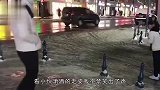 大哥，不好意思，我没忍住笑场了！