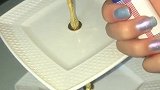 口红用打火机烧一下，会发生什么？