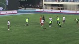 申花U19小将总裁前秀球技 接C罗秒传巧射破门