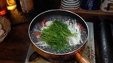 金针菇和什么菜搭配最好，我认为金针菇搭配茴香菜最好吃