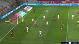第47分钟里尔球员谢卡射门 - 打偏