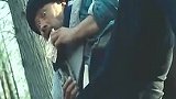 搞笑：红姑娘好身手呀，看你还敢嘚瑟吗