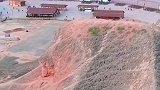 是哪位仙人打翻了颜色盘？洒在了这片大地上
