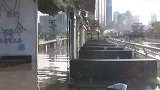 两江洪水过境重庆主城区 水位淹没洪崖洞江水灌进朝天门