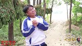 西瓜用“魔法”整蛊小宝，不料被小宝发现了，结果被追着打一顿