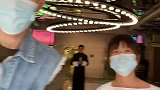 别说，最后跳脚的样子还挺可爱的蜡像馆 男孩子真是可爱的生物