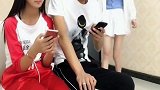 小姑子配合十分到位，精彩剧情看百遍都不烦