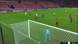 第32分钟塞维利亚球员孔德进球 雷恩0-1塞维利亚