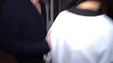 叛逆少女挑战父亲忍耐力，当众人面跑出家里，父亲彻底爆发！