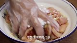 最近鸡胸肉这个做法火了，饭店一份58，在家成本不到十块钱，解馋