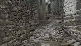 拜访过很多小山村，这儿是让我最难忘记的画面