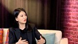 李湘减肥失败被罚做饭，首下厨不会用燃气灶，切菜戴手套网友迷惑