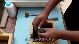 把熔岩倒在沙子上能形成钻石？老外实测，结果出乎意料