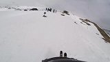 视频公司-最高14.2米！极限大神创造滑雪跳台新世界纪录