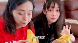 还是老爸的这招够绝，母女俩翻脸的速度真是极快