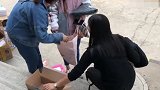 违反最高罚3万！高校规定取快递必须当面拆盒 学生：拆隐私物品