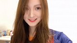 追剧化妆两不误！PP体育美女主持朱迟蕊妆容打卡 宅家也要美