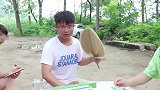 村妹和朋友打麻将，没想到到头来反被麻将玩了，结局真搞笑