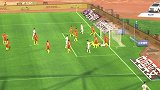 中超-17赛季-联赛-第16轮-第47分钟射门 拼了！埃尔克森头球与吴亚轲相撞 双方均抱头痛苦倒地-花絮