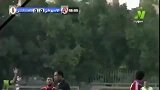 足球-14年-奇葩！埃及球员竟掀裁判上衣 遭禁赛4场-花絮