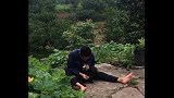 四川搞笑喜剧；我是一个有尊严的人 今天必须给我一个交代